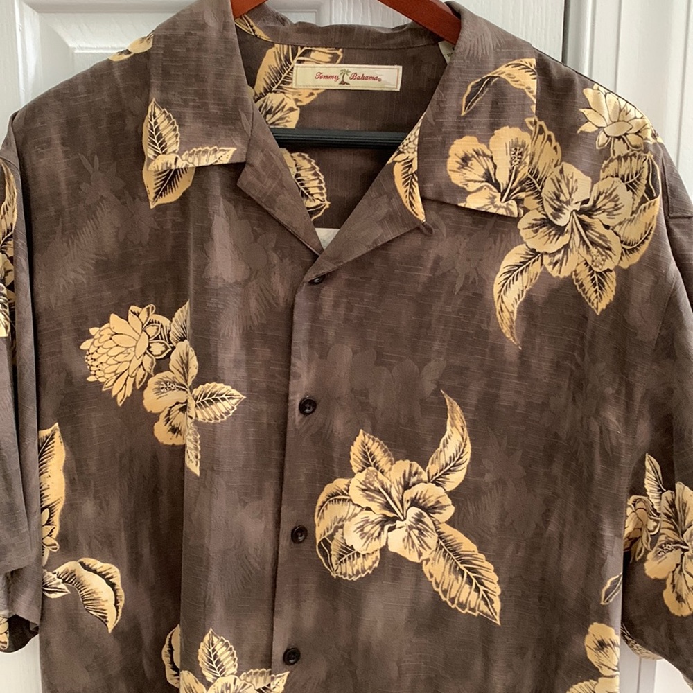 Tommy Bahama Tropical Hawaiian Silk  Camp Short Sleeve Shirt Large